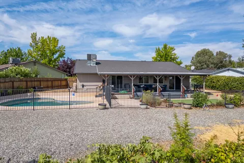 700 Covey Ct, Redding, CA 96002 photo 27