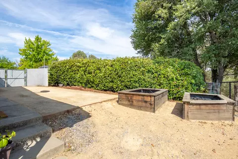 700 Covey Ct, Redding, CA 96002 photo 32