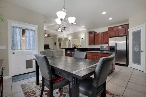 Dining - 2050 Greystone Ct, Red Bluff, CA 96080 photo 2 of 3
