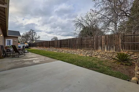 Exterior - 2050 Greystone Ct, Red Bluff, CA 96080 photo 3 of 10