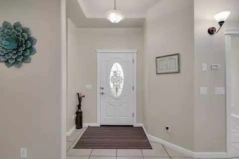 Entry Way - 2050 Greystone Ct, Red Bluff, CA 96080 photo 1 of 1