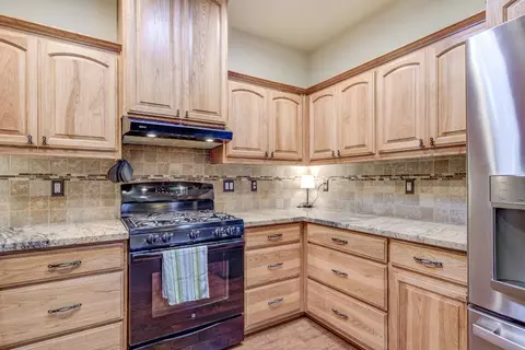 3641 Sacramento Dr, Redding, CA 96001 photo 12