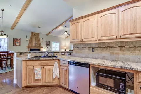 3641 Sacramento Dr, Redding, CA 96001 photo 13