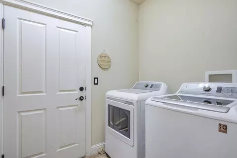 3641 Sacramento Dr, Redding, CA 96001 photo 15