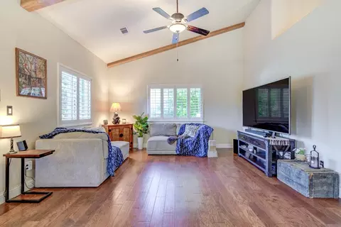 3641 Sacramento Dr, Redding, CA 96001 photo 6