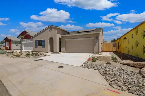Exterior - 2655 Gates Head Way, Redding, CA 96003 photo 3 of 6