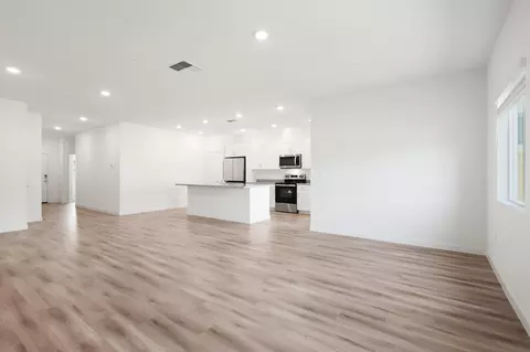 Living - 2655 Gates Head Way, Redding, CA 96003 photo 3 of 4