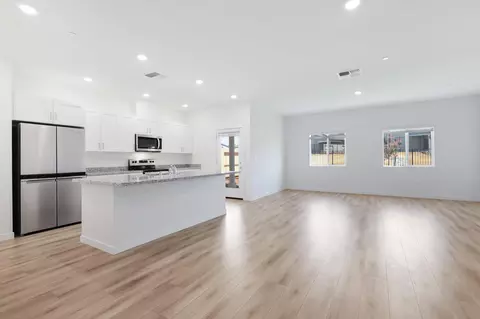 Living - 2655 Gates Head Way, Redding, CA 96003 photo 4 of 4