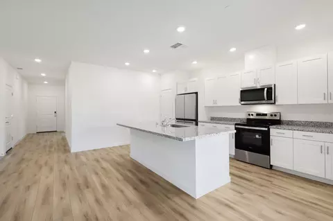 Entry Way - 2655 Gates Head Way, Redding, CA 96003 photo 1 of 1