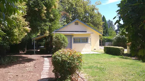 363 Hamilton St, Redding, CA 96001 photo 15