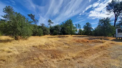 12141 Beltline Rd, Redding, CA 96003 photo 2