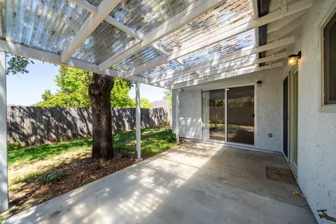 Exterior - 618 Alamine Dr, Redding, CA 96003 photo 5 of 27