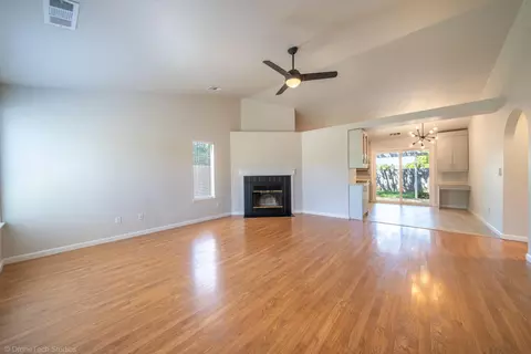 Living - 618 Alamine Dr, Redding, CA 96003 photo 1 of 5
