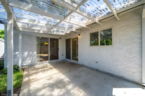 Exterior - 618 Alamine Dr, Redding, CA 96003 photo 6 of 27