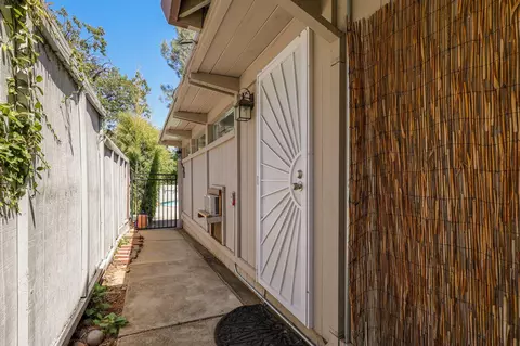 1890 Manchester Dr, Redding, CA 96002 photo 38