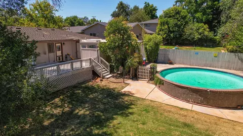 1890 Manchester Dr, Redding, CA 96002 photo 43