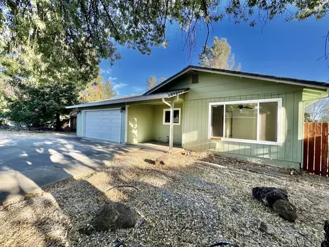 2120 Jessica Way, Redding, CA 96002