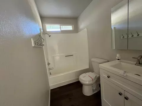 Bath - 2120 Jessica Way, Redding, CA 96002 photo 2 of 2