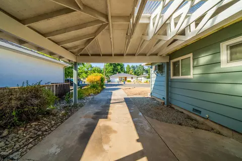 Exterior - 745 Gold St, Redding, CA 96001 photo 3 of 11