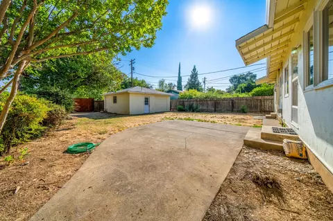 Exterior - 745 Gold St, Redding, CA 96001 photo 5 of 11