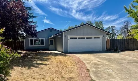 4211 White River Ct, Redding, CA 96003