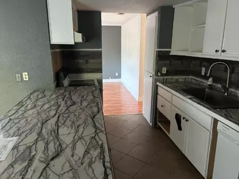Kitchen - 4211 White River Ct, Redding, CA 96003 photo 2 of 4