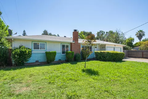 5035 Huntington Dr, Redding, CA 96002 photo 5
