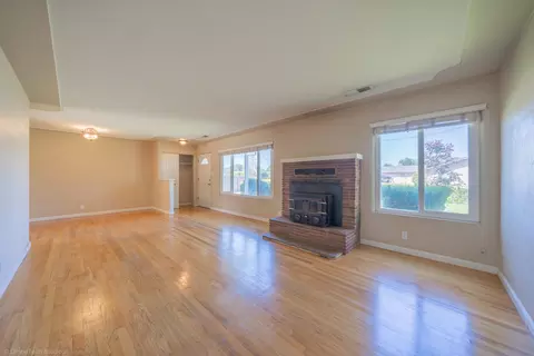 5035 Huntington Dr, Redding, CA 96002 photo 11