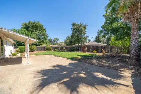 5035 Huntington Dr, Redding, CA 96002 photo 36