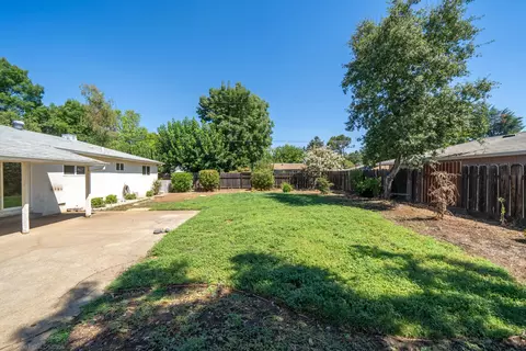 5035 Huntington Dr, Redding, CA 96002 photo 35