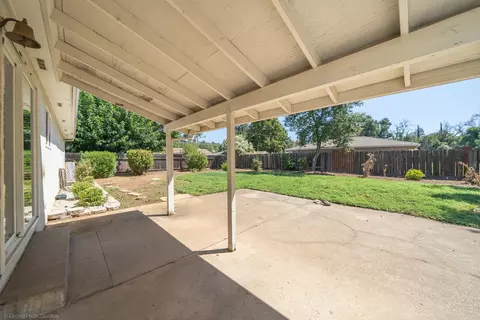 5035 Huntington Dr, Redding, CA 96002 photo 29