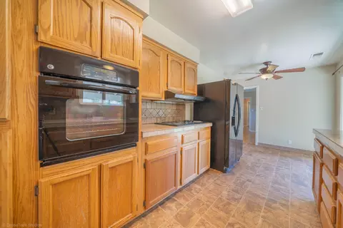 5035 Huntington Dr, Redding, CA 96002 photo 17