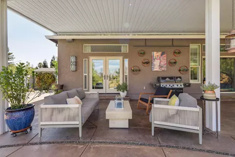 Exterior - 4612 Kilkee Dr, Redding, CA 96001 photo 8 of 20