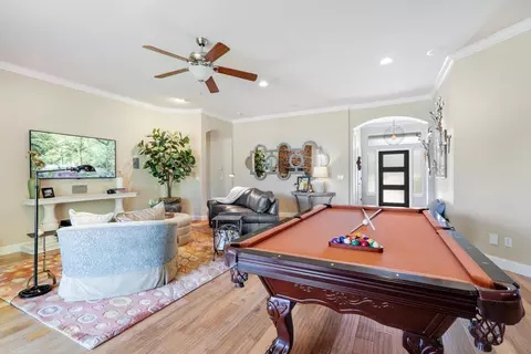 Living - 4612 Kilkee Dr, Redding, CA 96001 photo 2 of 2