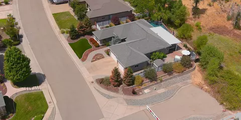 View/Area - 4612 Kilkee Dr, Redding, CA 96001 photo 4 of 6