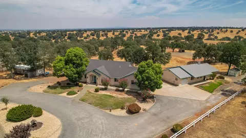 18850 Country Hills Dr, Cottonwood, CA 96022