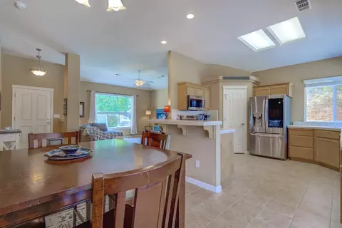 2650 Rhinestone Way, Redding, CA 96001 photo 11
