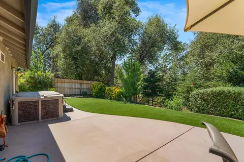 1305 Madewood Ln, Redding, CA 96002 photo 38