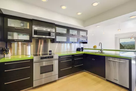 Kitchen - 1955 Bechelli Ln, Redding, CA 96002 photo 2 of 3