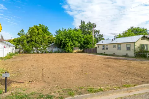 1038 Oak St, Red Bluff, CA 96080 photo 6