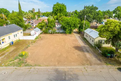 1038 Oak St, Red Bluff, CA 96080 photo 4
