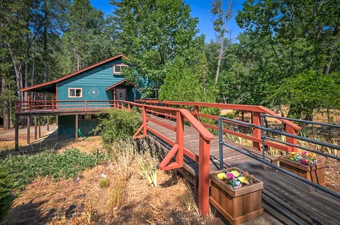 805 E Weaver Creek Rd, Weaverville, CA 96093 photo 4