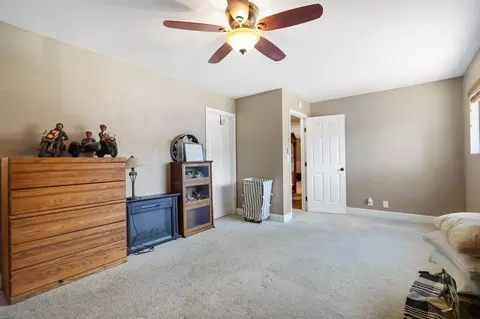 Bedroom - 2623 Shasta St, Redding, CA 96001 photo 4 of 5