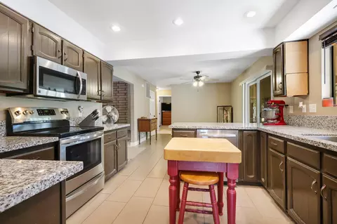 Kitchen - 2623 Shasta St, Redding, CA 96001 photo 1 of 1