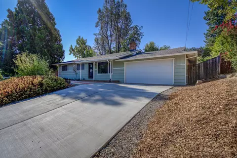4424 La Mesa Ave, Shasta Lake, CA 96019