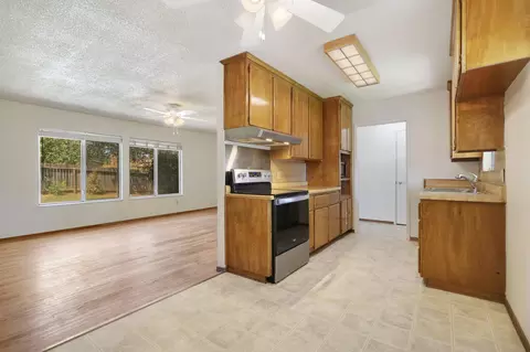 4662 Lookout Ct, Redding, CA 96001 photo 6