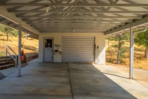 Exterior - 8933 Simmons Rd, Redding, CA 96001 photo 12 of 13
