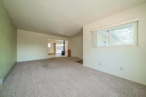Living - 8933 Simmons Rd, Redding, CA 96001 photo 2 of 4