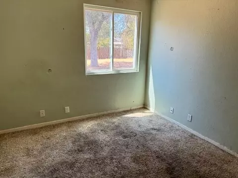 Bedroom - 2620 Irwin Rd, Redding, CA 96002 photo 3 of 3
