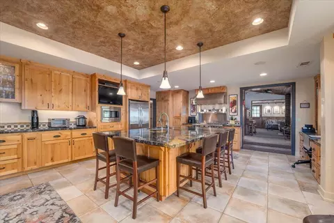 21355 Old Alturas Rd, Redding, CA 96003